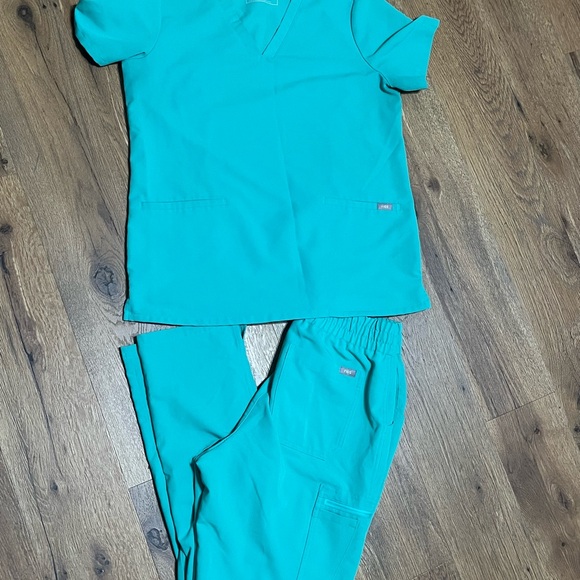 Sold- - Picture 4 of 8